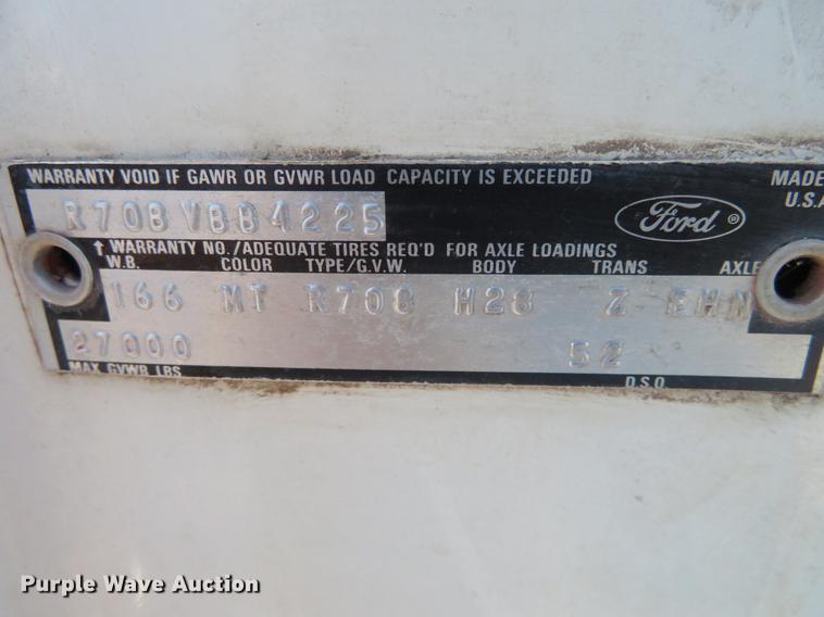 image for item EJ9539 1978 Ford 7000 semi truck