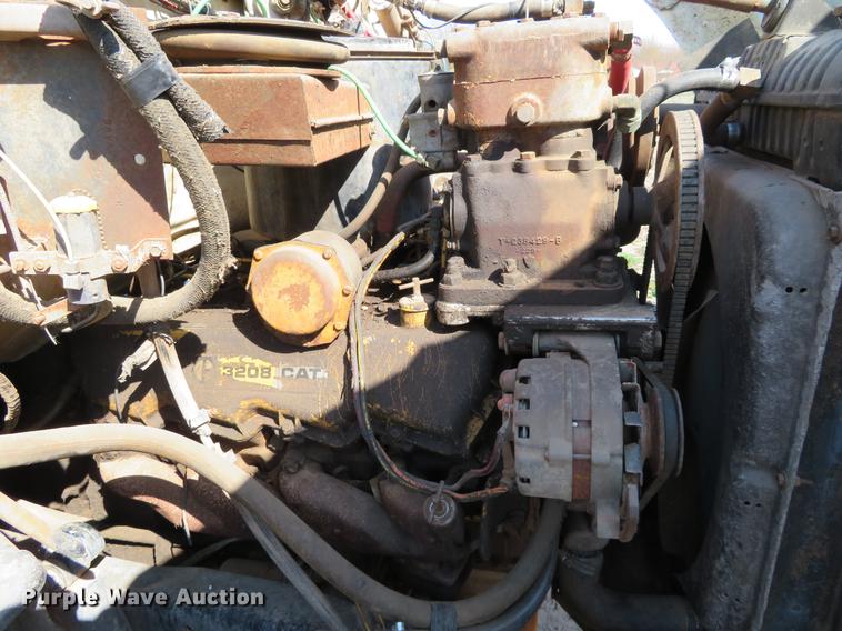 image for item EJ9539 1978 Ford 7000 semi truck