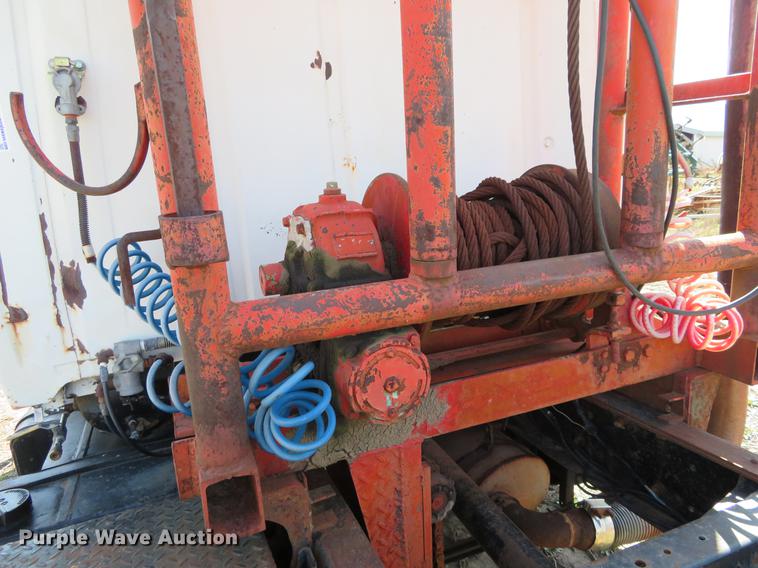 image for item EJ9539 1978 Ford 7000 semi truck