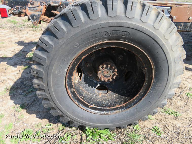 image for item EJ9539 1978 Ford 7000 semi truck