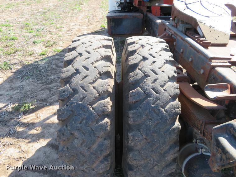 image for item EJ9539 1978 Ford 7000 semi truck