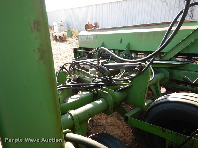 image for item EJ9812 Great Plains Full Press 30 grain drill