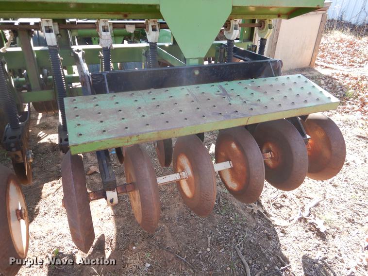 image for item EJ9812 Great Plains Full Press 30 grain drill