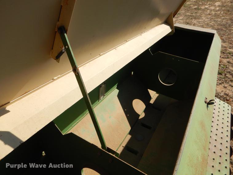 image for item EJ9812 Great Plains Full Press 30 grain drill