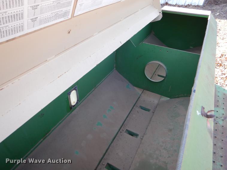 image for item EJ9812 Great Plains Full Press 30 grain drill