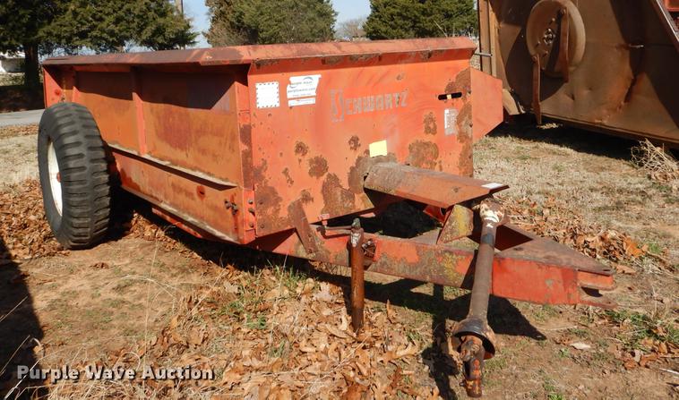 image for item EJ9813 Schwartz 3250 manure spreader