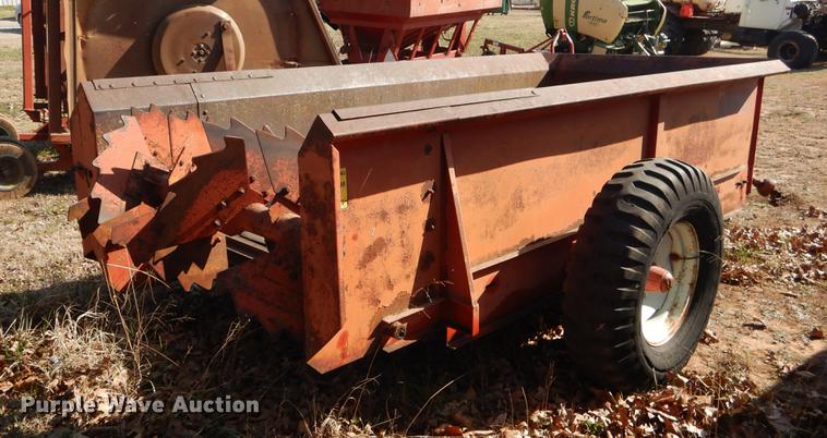 image for item EJ9813 Schwartz 3250 manure spreader