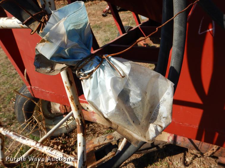 image for item EJ9815 Gravity wagon