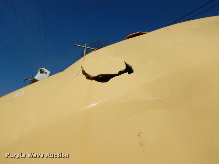 image for item EJ9817 2013 Krone Fortima V1800 round baler