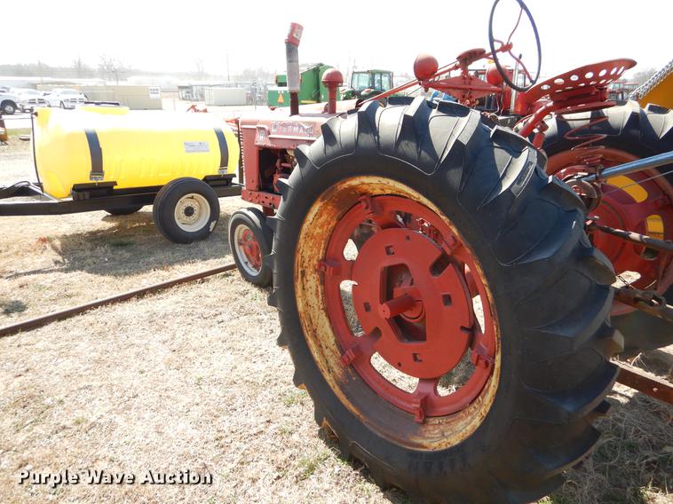 image for item EJ9823 McCormick Farmall tractor