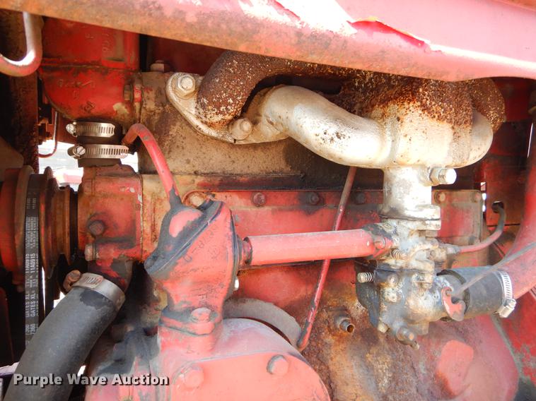 image for item EJ9823 McCormick Farmall tractor