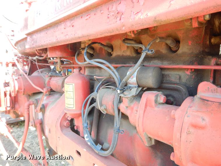 image for item EJ9823 McCormick Farmall tractor