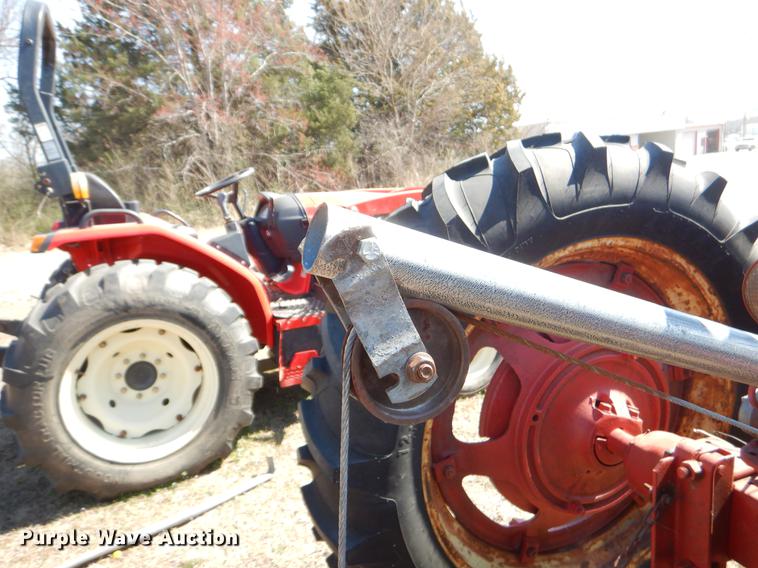image for item EJ9823 McCormick Farmall tractor