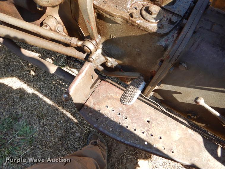 image for item EJ9825 Massey-Ferguson 35 tractor