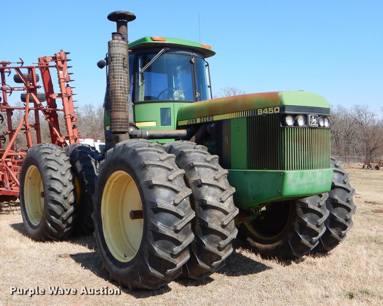 image for item EJ9832 1983 John Deere 8450 4WD tractor