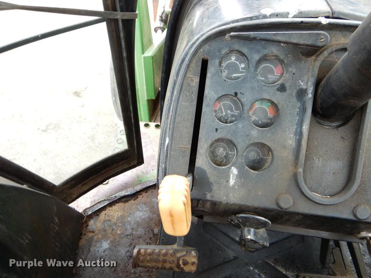 image for item EJ9838 1974 John Deere 4230 tractor