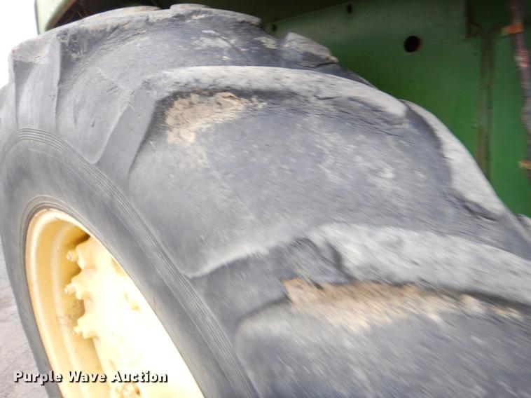 image for item EJ9838 1974 John Deere 4230 tractor