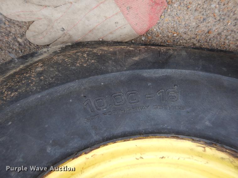 image for item EJ9838 1974 John Deere 4230 tractor