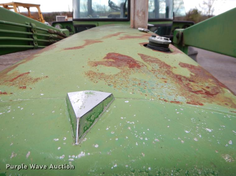 image for item EJ9838 1974 John Deere 4230 tractor