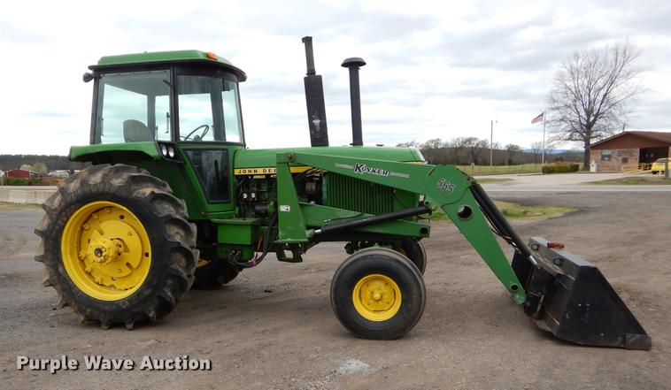 image for item EJ9839 1973 John Deere 4430 tractor