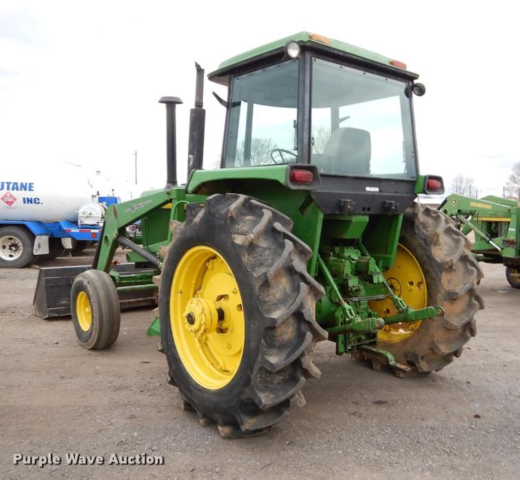 image for item EJ9839 1973 John Deere 4430 tractor
