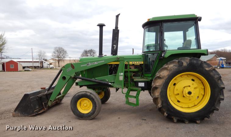 image for item EJ9839 1973 John Deere 4430 tractor