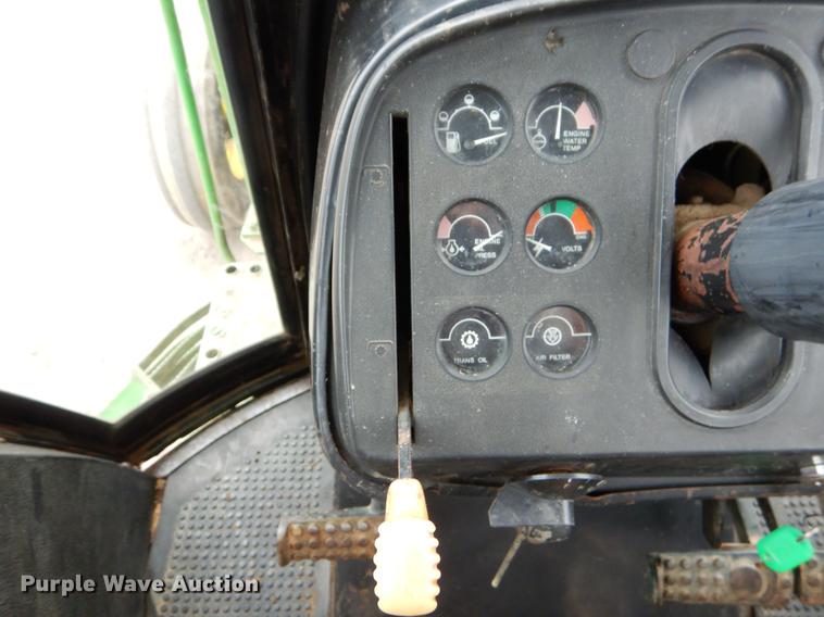 image for item EJ9839 1973 John Deere 4430 tractor