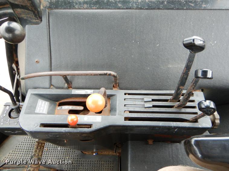 image for item EJ9839 1973 John Deere 4430 tractor