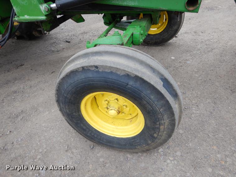 image for item EJ9839 1973 John Deere 4430 tractor