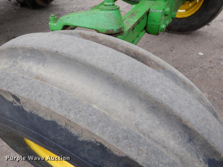 image for item EJ9839 1973 John Deere 4430 tractor