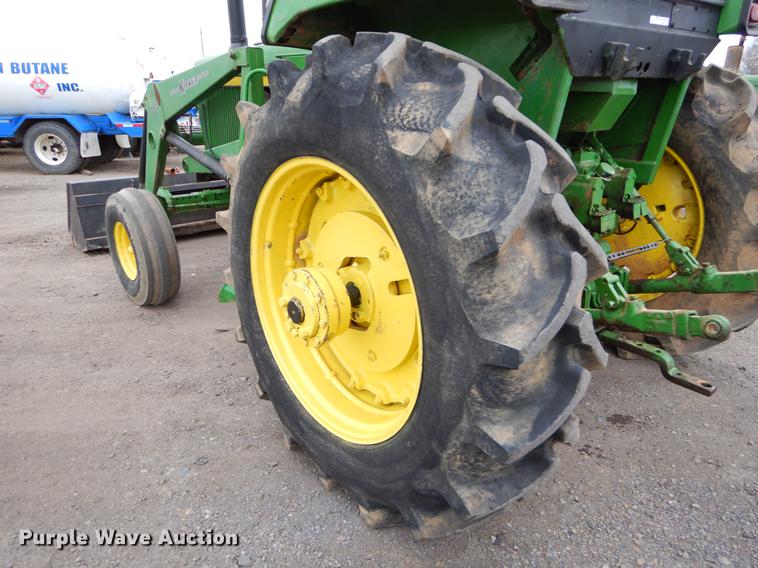 image for item EJ9839 1973 John Deere 4430 tractor