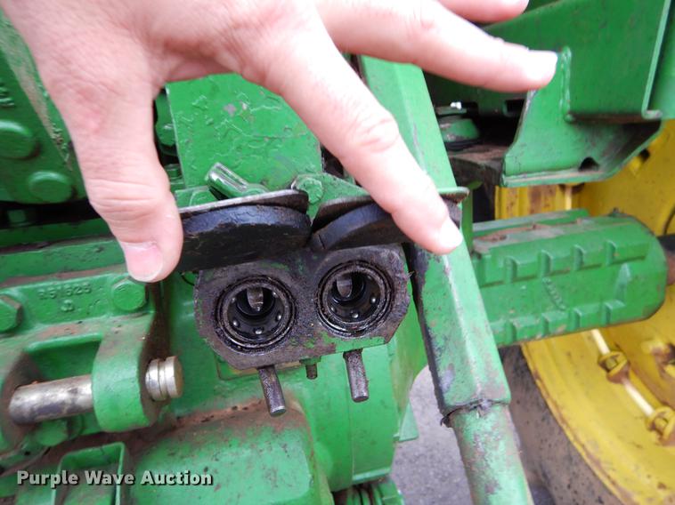 image for item EJ9839 1973 John Deere 4430 tractor