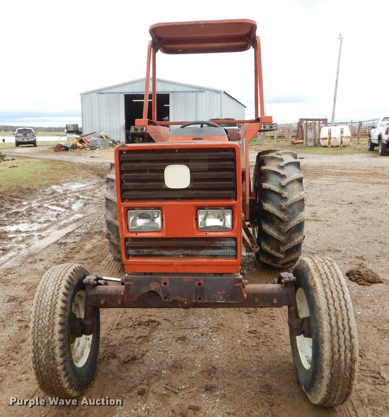 image for item EJ9893 Hesston 70-66 tractor
