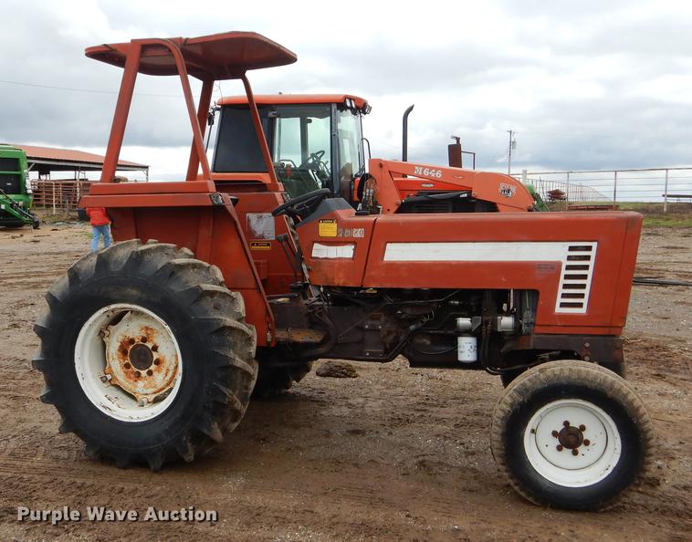 image for item EJ9893 Hesston 70-66 tractor