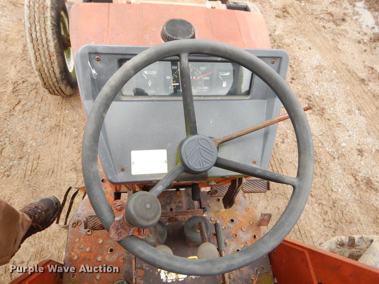 image for item EJ9893 Hesston 70-66 tractor