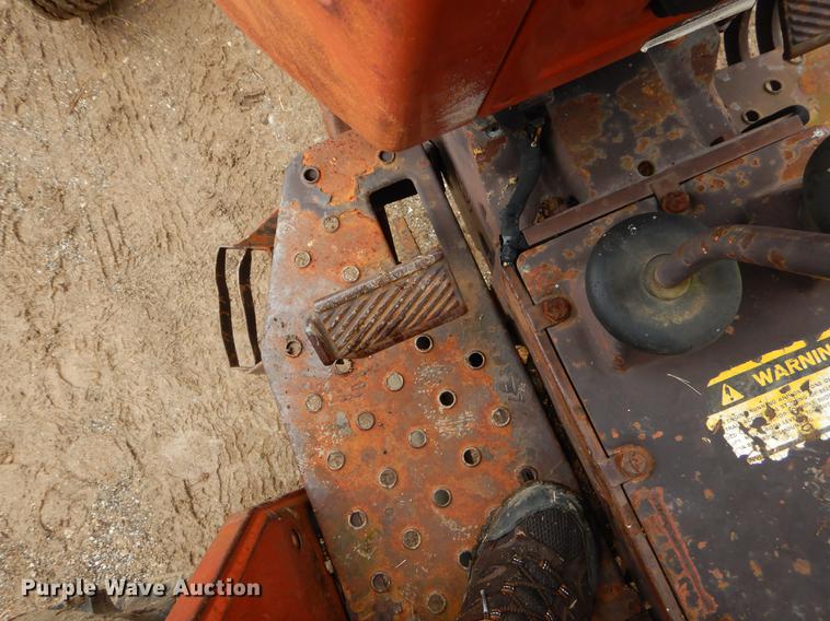 image for item EJ9893 Hesston 70-66 tractor