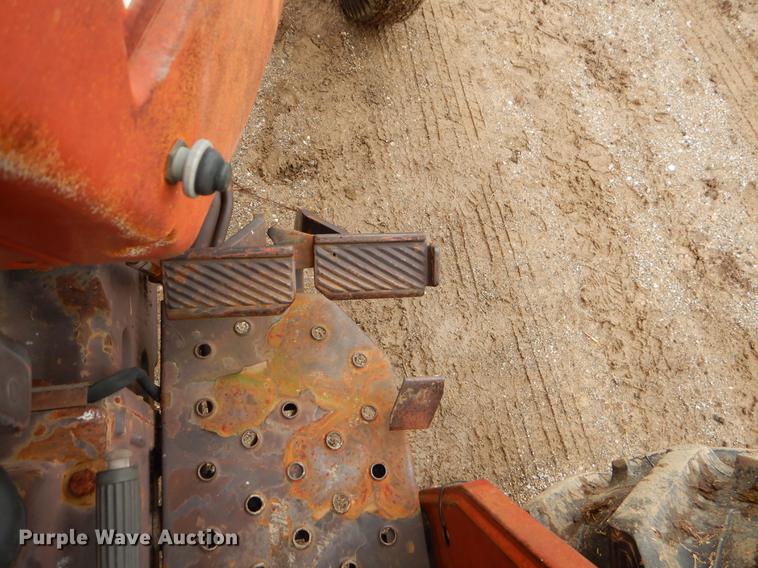 image for item EJ9893 Hesston 70-66 tractor