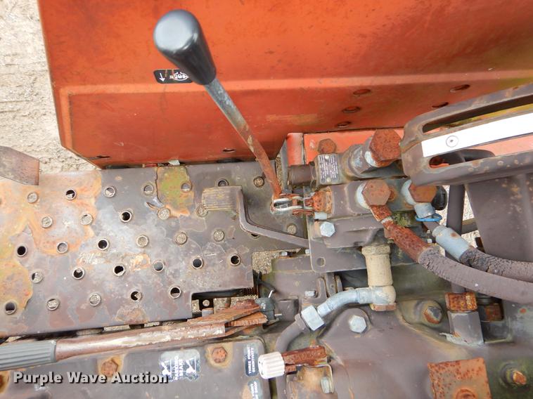 image for item EJ9893 Hesston 70-66 tractor