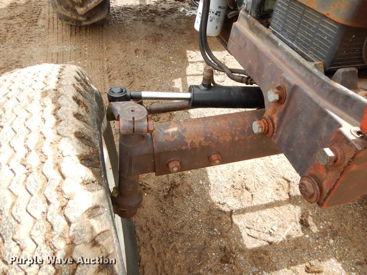 image for item EJ9893 Hesston 70-66 tractor