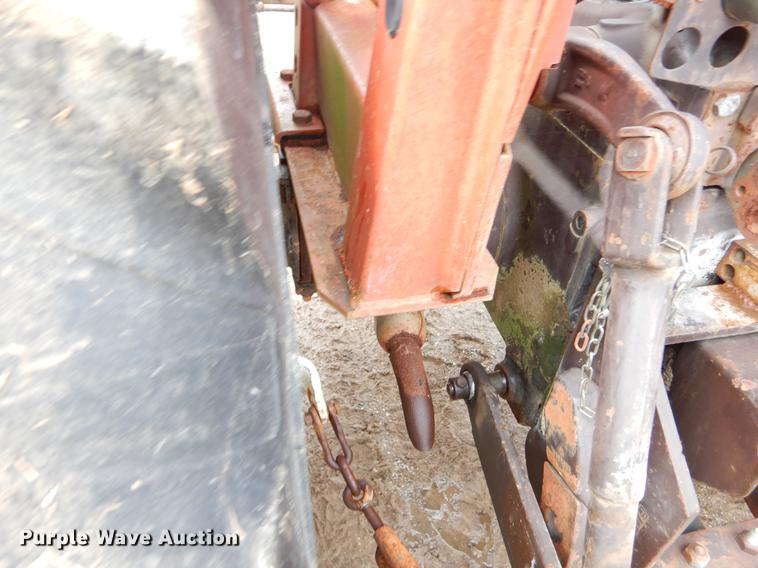 image for item EJ9893 Hesston 70-66 tractor