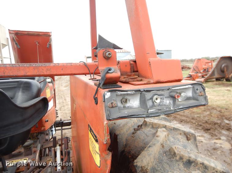 image for item EJ9893 Hesston 70-66 tractor