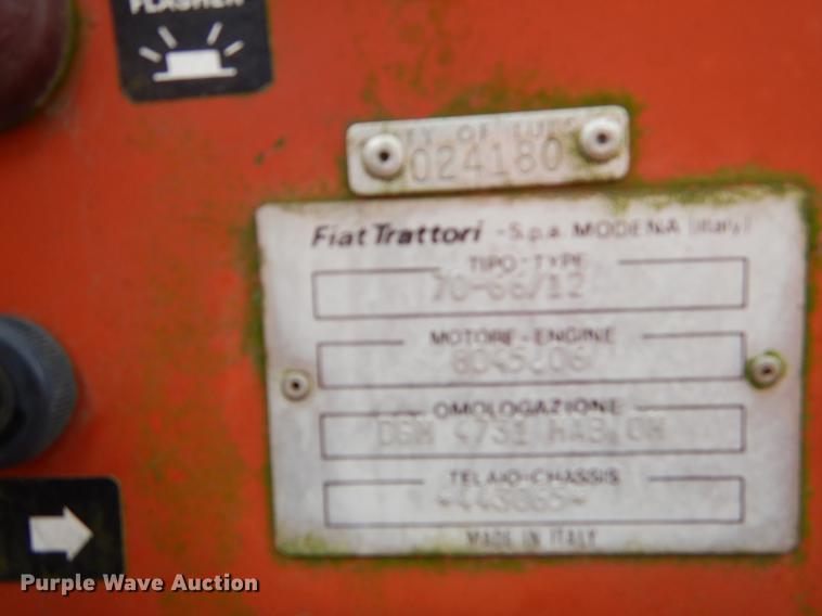 image for item EJ9893 Hesston 70-66 tractor