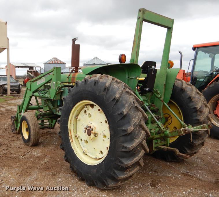 image for item EJ9894 1981 John Deere 2940 tractor