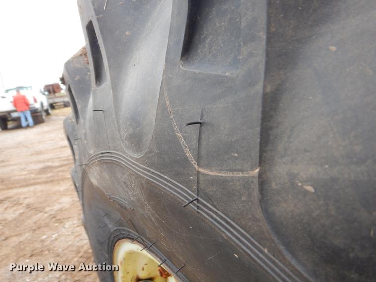 image for item EJ9894 1981 John Deere 2940 tractor