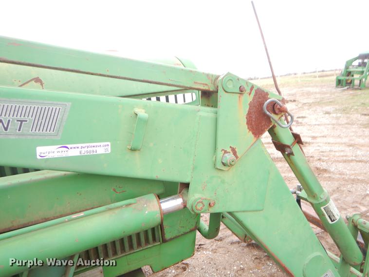 image for item EJ9894 1981 John Deere 2940 tractor