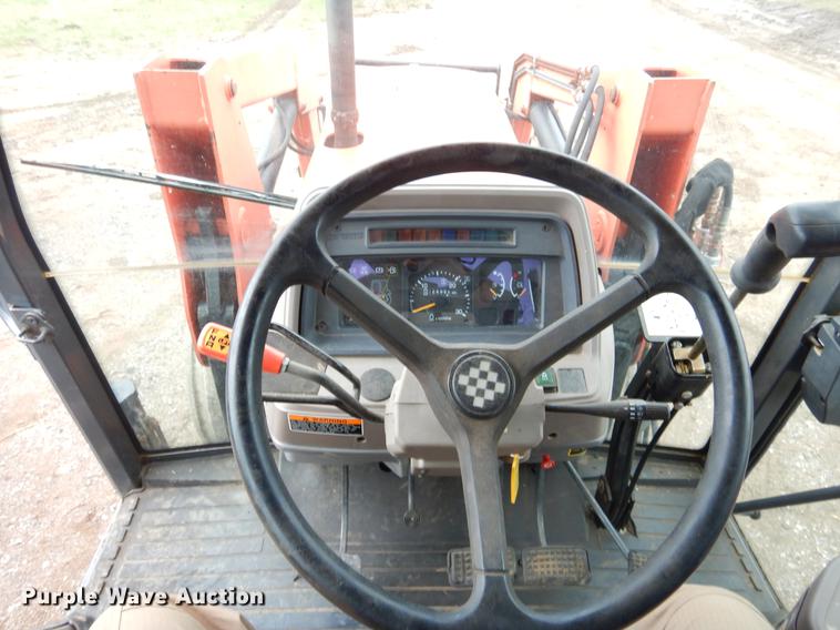 image for item EJ9895 Kubota M110 tractor