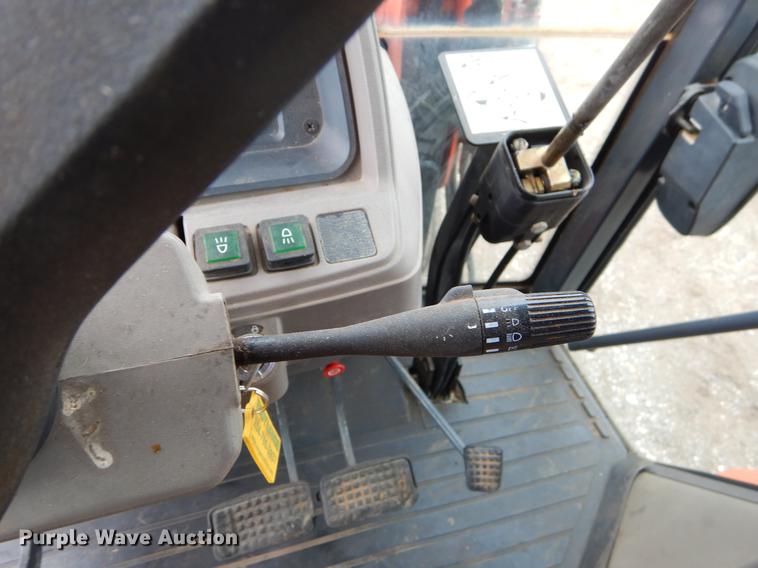 image for item EJ9895 Kubota M110 tractor