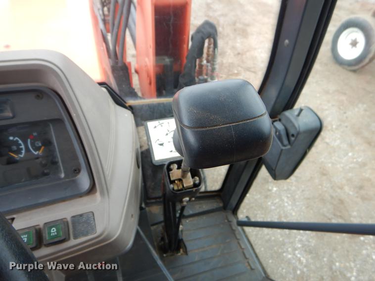 image for item EJ9895 Kubota M110 tractor