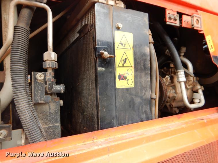 image for item EJ9895 Kubota M110 tractor