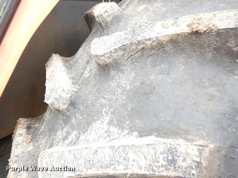 image for item EJ9895 Kubota M110 tractor